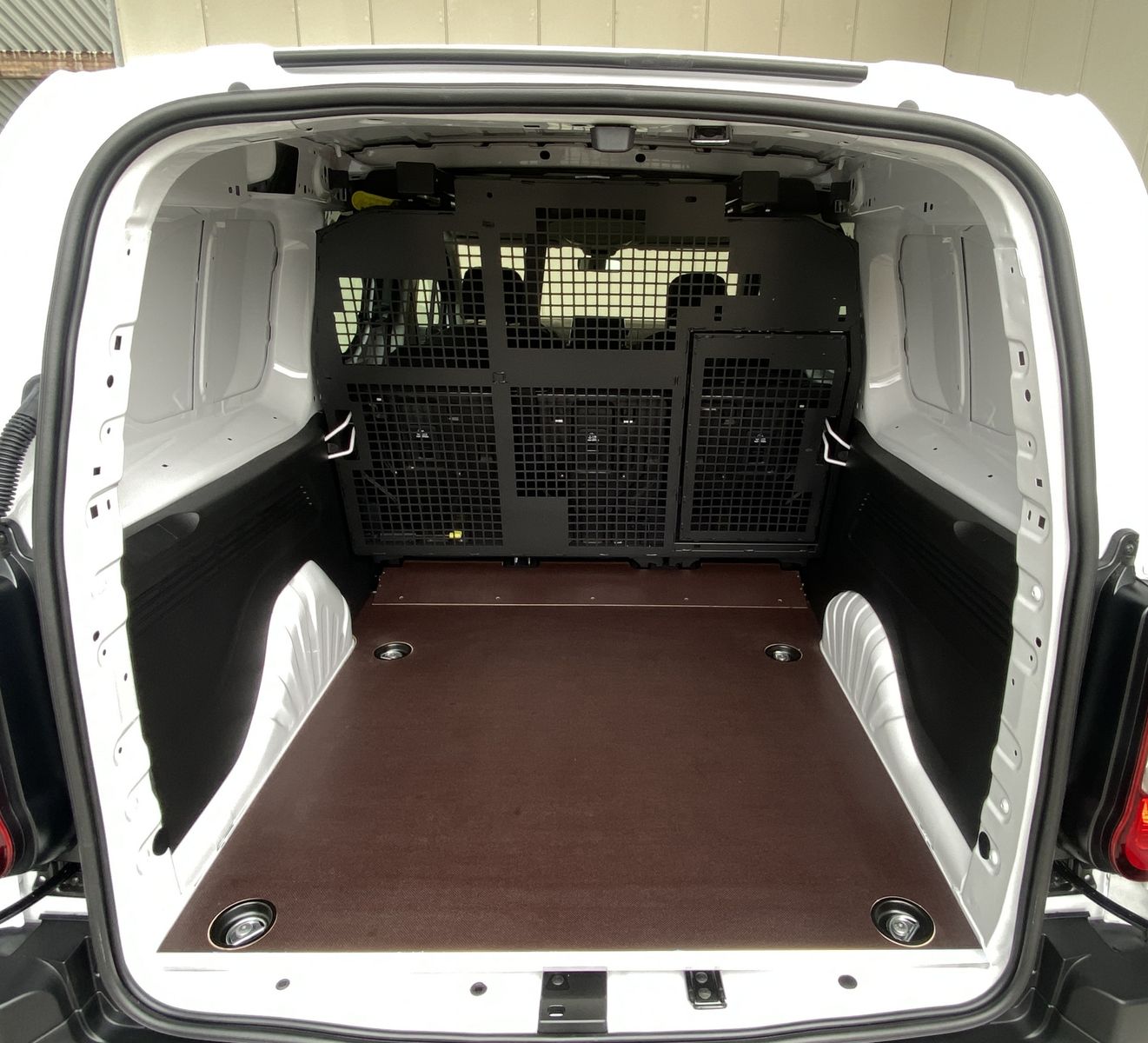 Fahrzeugabbildung Fiat Doblo Multicab L2H1 1.5l BlueHDi 74kW (100PS)