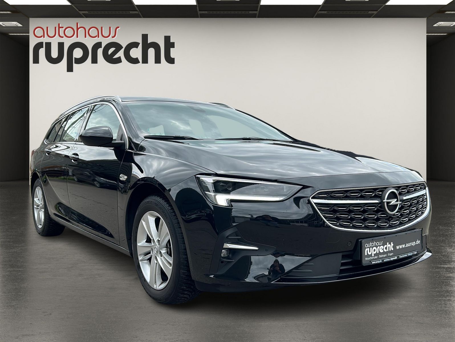 Fahrzeugabbildung Opel Insignia ST 2.0 Turbo Elegance Automatik