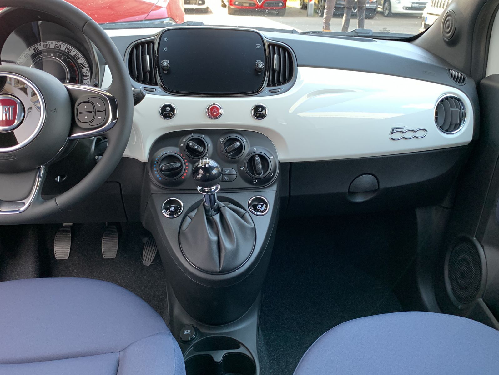 Fahrzeugabbildung Fiat 500C 1.0 GSE Hybrid Club *KLIMA|UCONNECT|PDC*