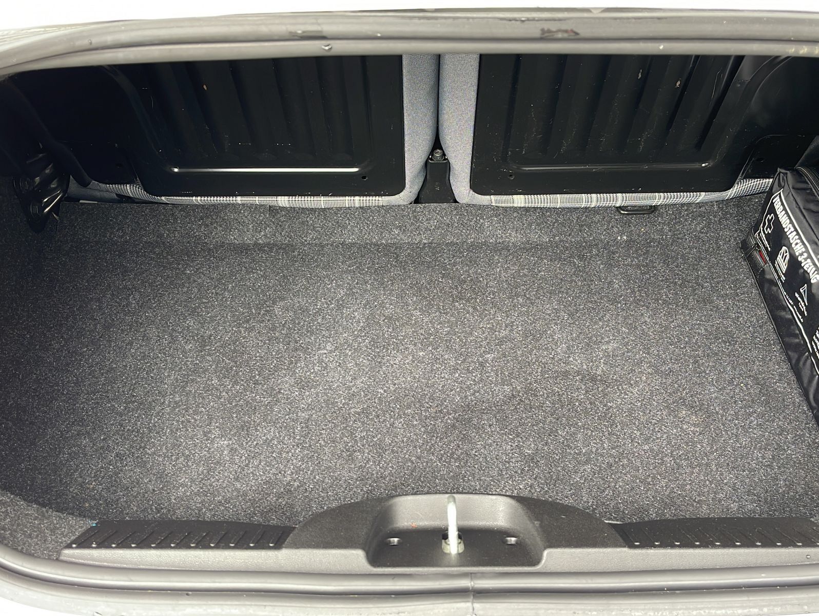 Fahrzeugabbildung Fiat 500C 1.0 Hybrid Lounge *Tempomat|TechPaket|PDC*