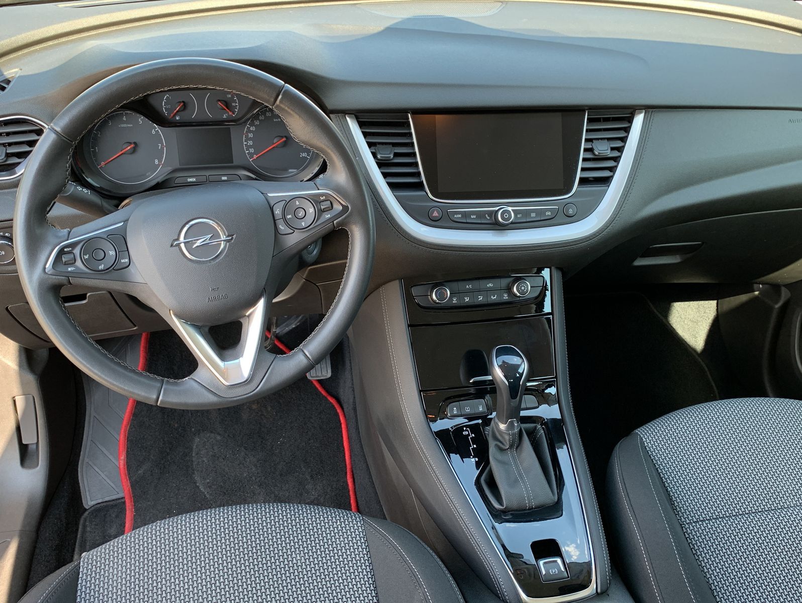 Fahrzeugabbildung Opel Grandland (X) 1.2 Turbo Edition
