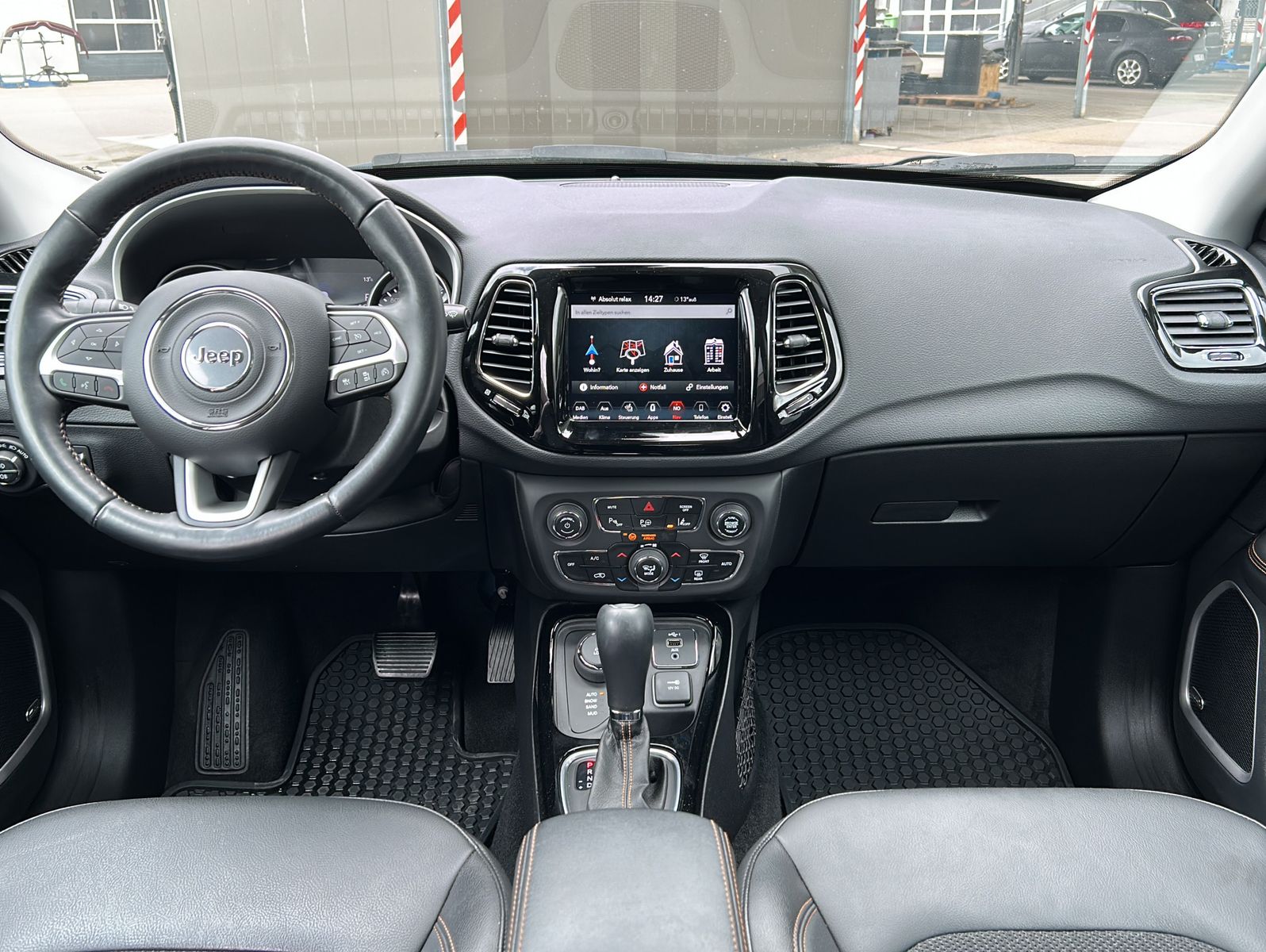 Fahrzeugabbildung Jeep Compass 1.4 M-Air Limited 4WD *Kamera|Keyless*