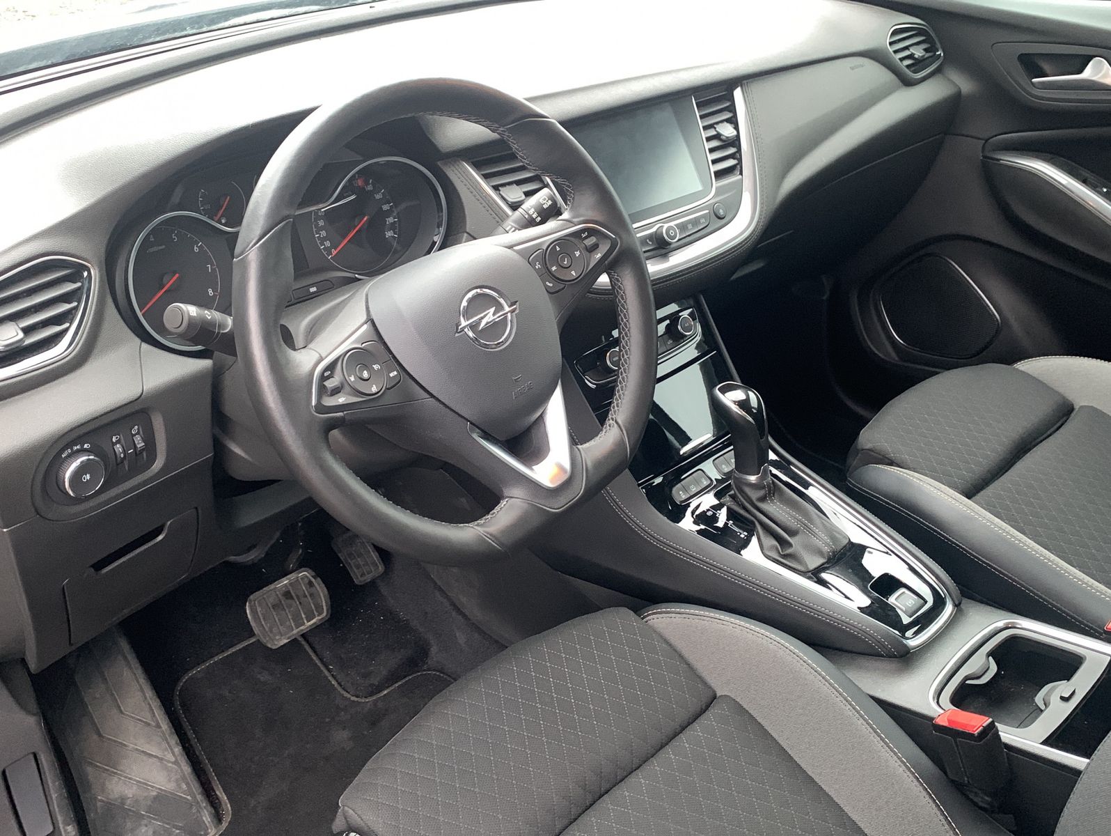 Fahrzeugabbildung Opel Grandland (X) 1.5|Elegance|Navi|Carplay|Keyless