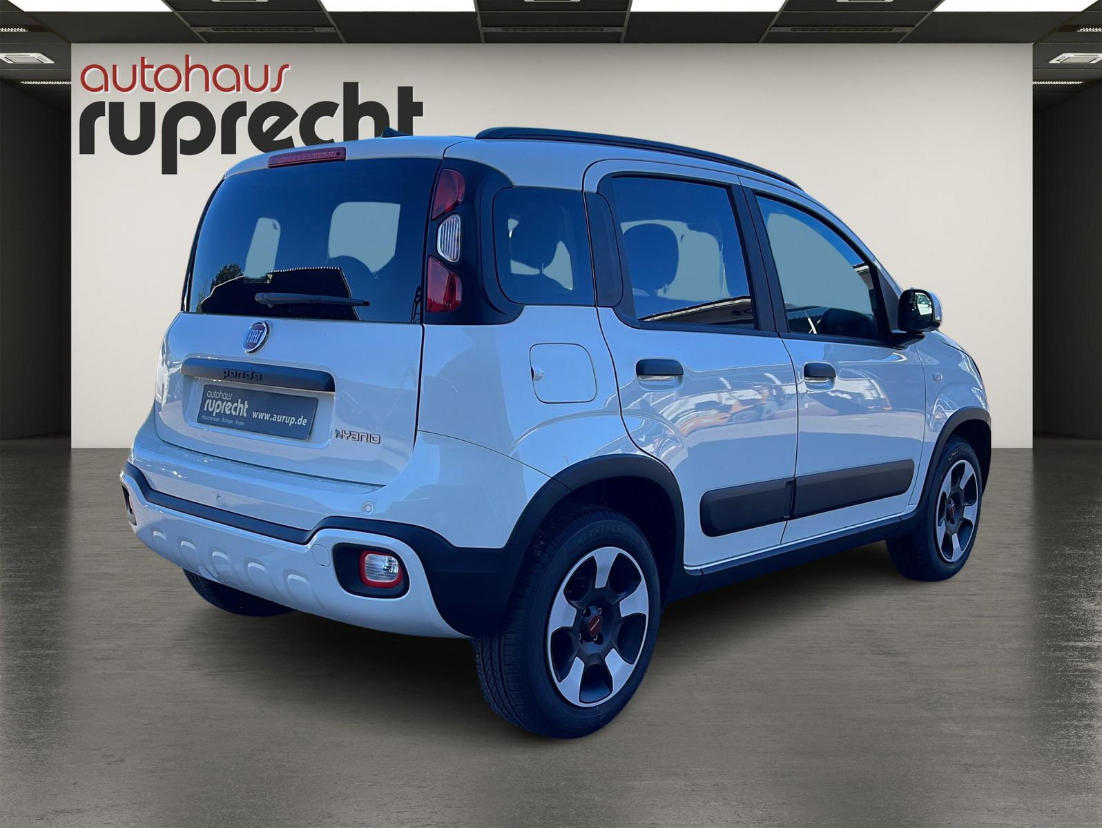 Fahrzeugabbildung Fiat Panda Cross MY23 Hybrid 1.0 GSE | TECH-PAKET