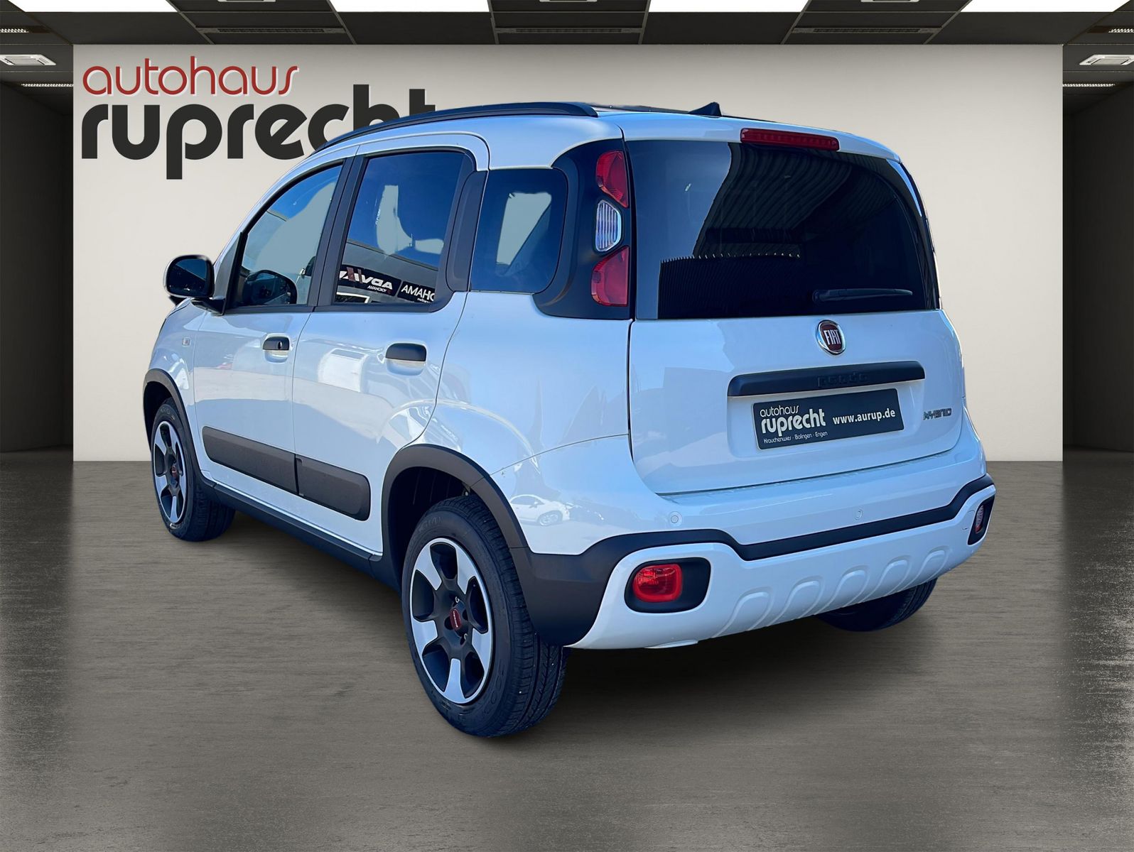 Fahrzeugabbildung Fiat Panda Cross MY23 Hybrid 1.0 GSE | TECH-PAKET