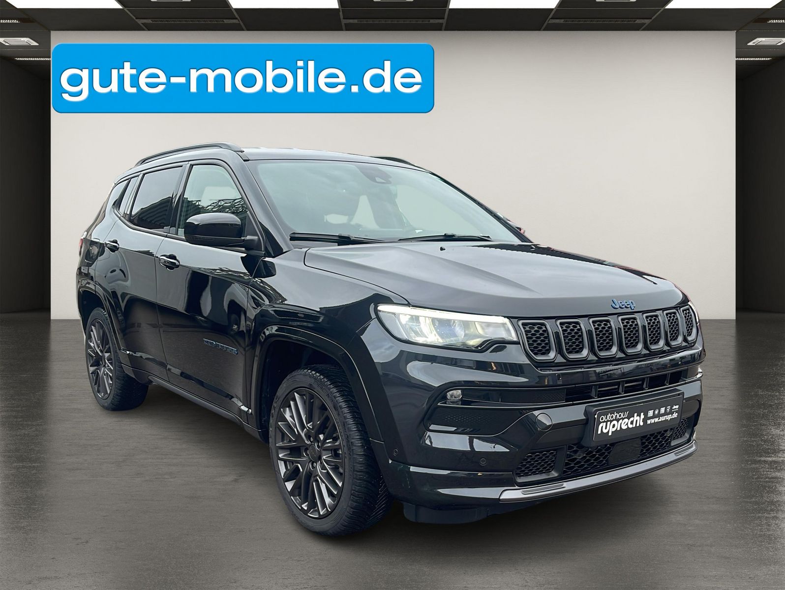 Fahrzeugabbildung Jeep Compass S Plug-In Hybrid 4WD |LEDER| El.Heckkl.