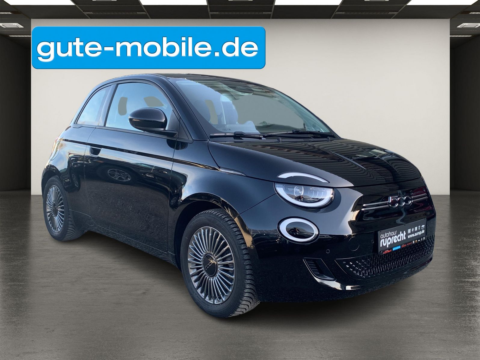 Fahrzeugabbildung Fiat 500e Icon 42kWh |CarPlay| LED|TOTWINKEL| PDC|SHZ