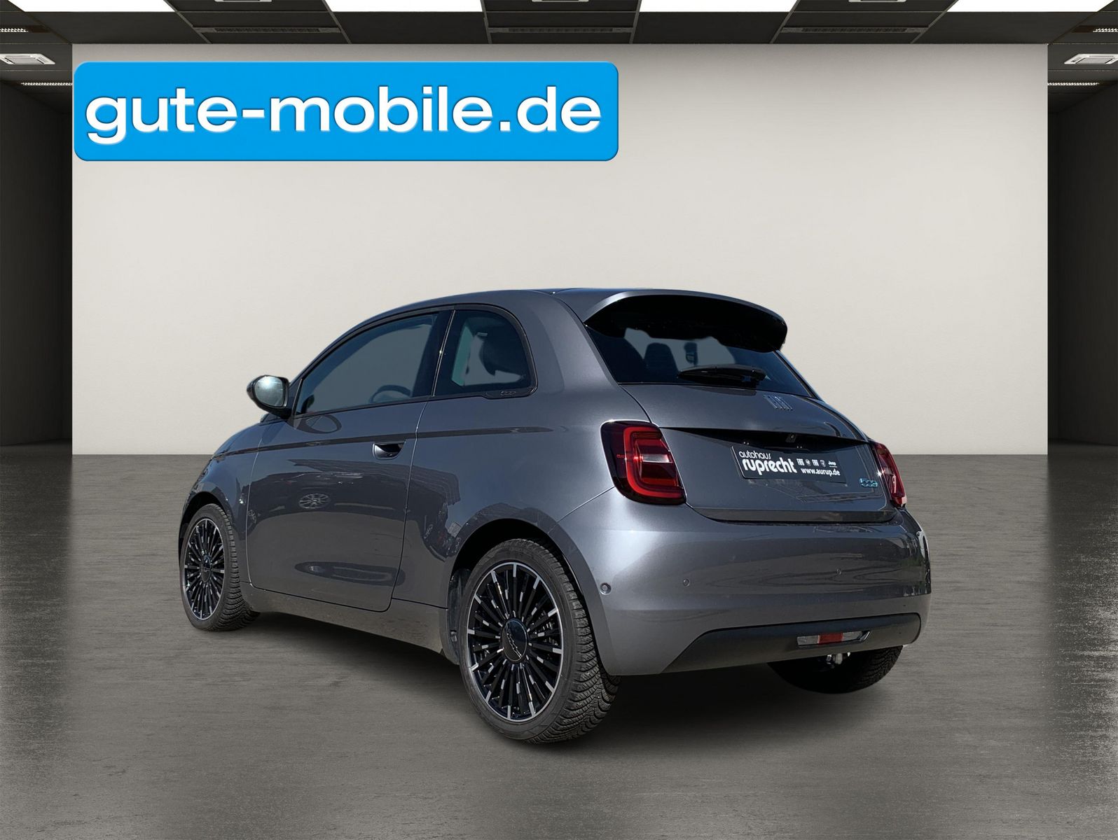 Fahrzeugabbildung Fiat 500e 42 kWh| Icon| LED | DAB| 17-Zoll |Panorama