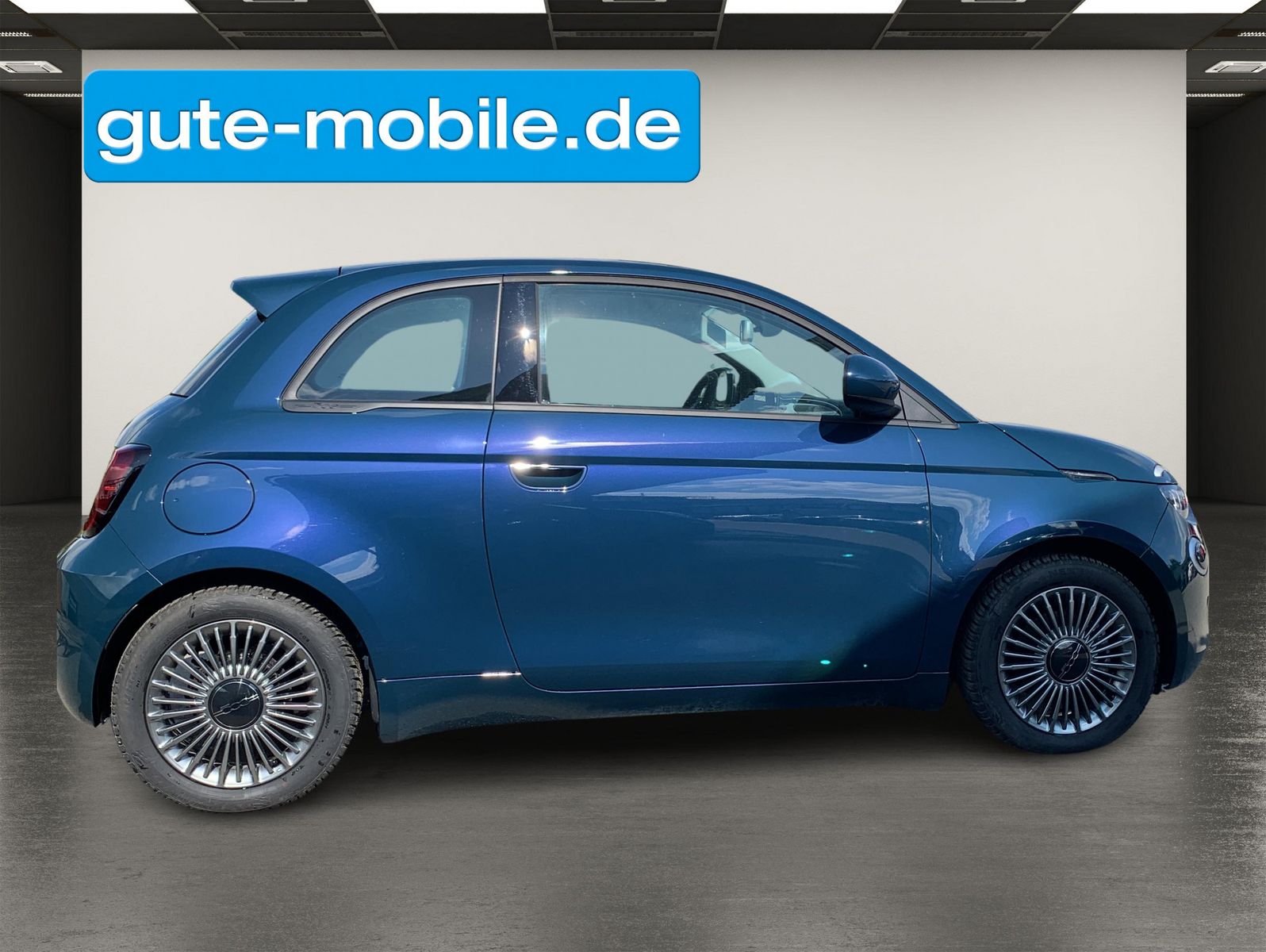 Fahrzeugabbildung Fiat 500e Icon 42kWh| CarPlay| LED| DAB| KAMERA