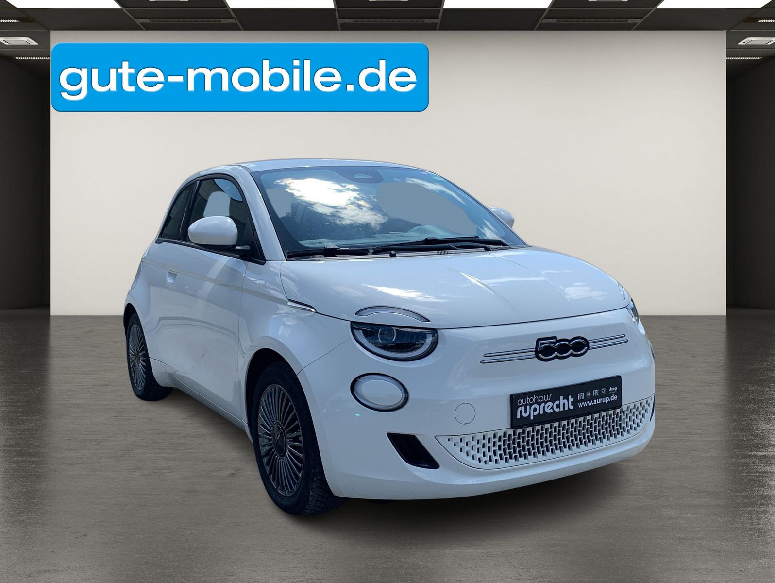 Fahrzeugabbildung Fiat 500e Icon 42kWh| CarPlay| LED| DAB| KAMERA