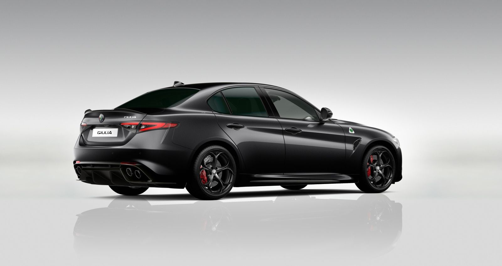 Fahrzeugabbildung Alfa Romeo Giulia QV 2.9 V6 Bi-Turbo (520PS)| H&K