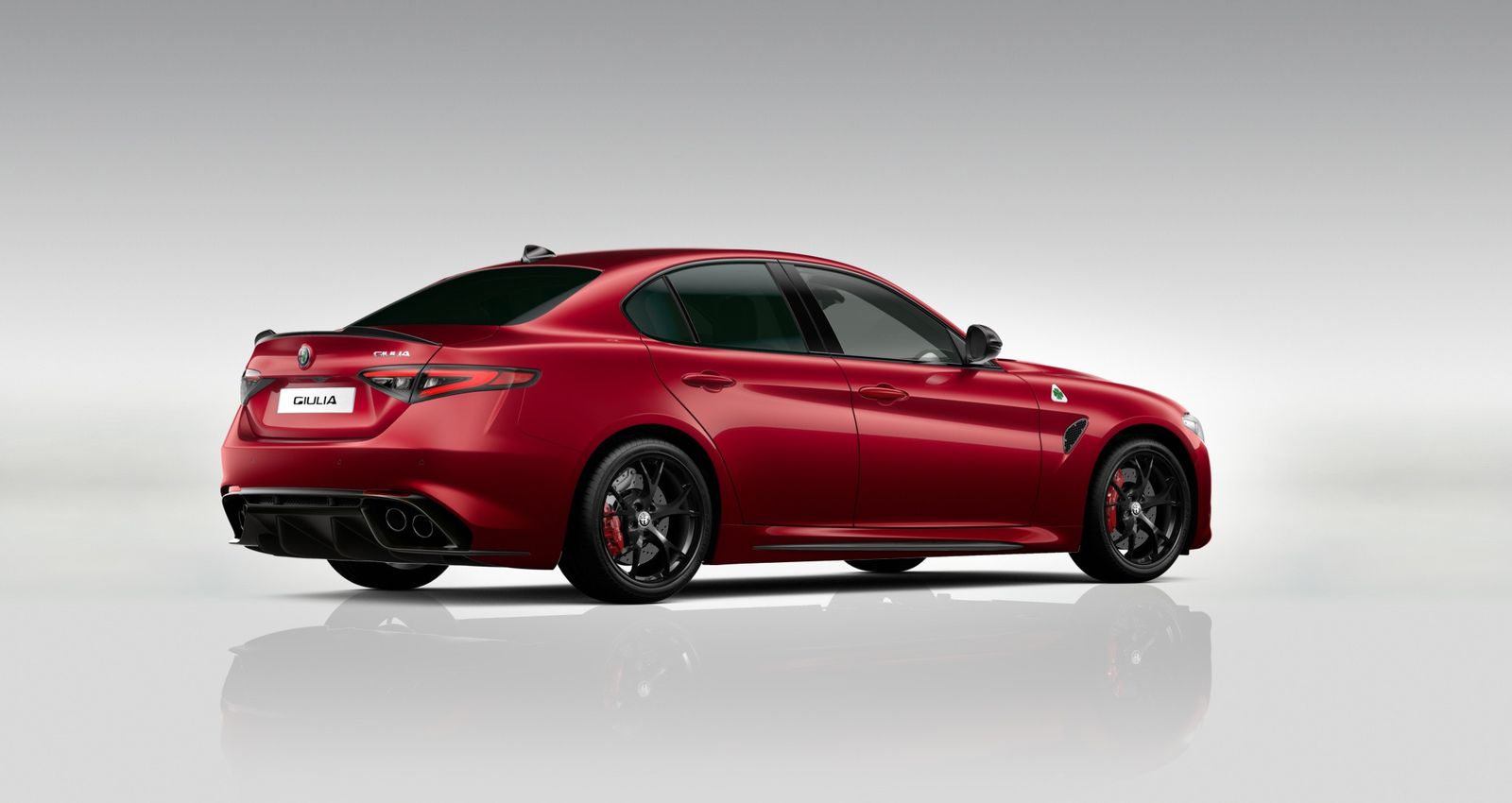 Fahrzeugabbildung Alfa Romeo Giulia QV 2.9 V6 Bi-Turbo (520PS)| H&K |TROFEO