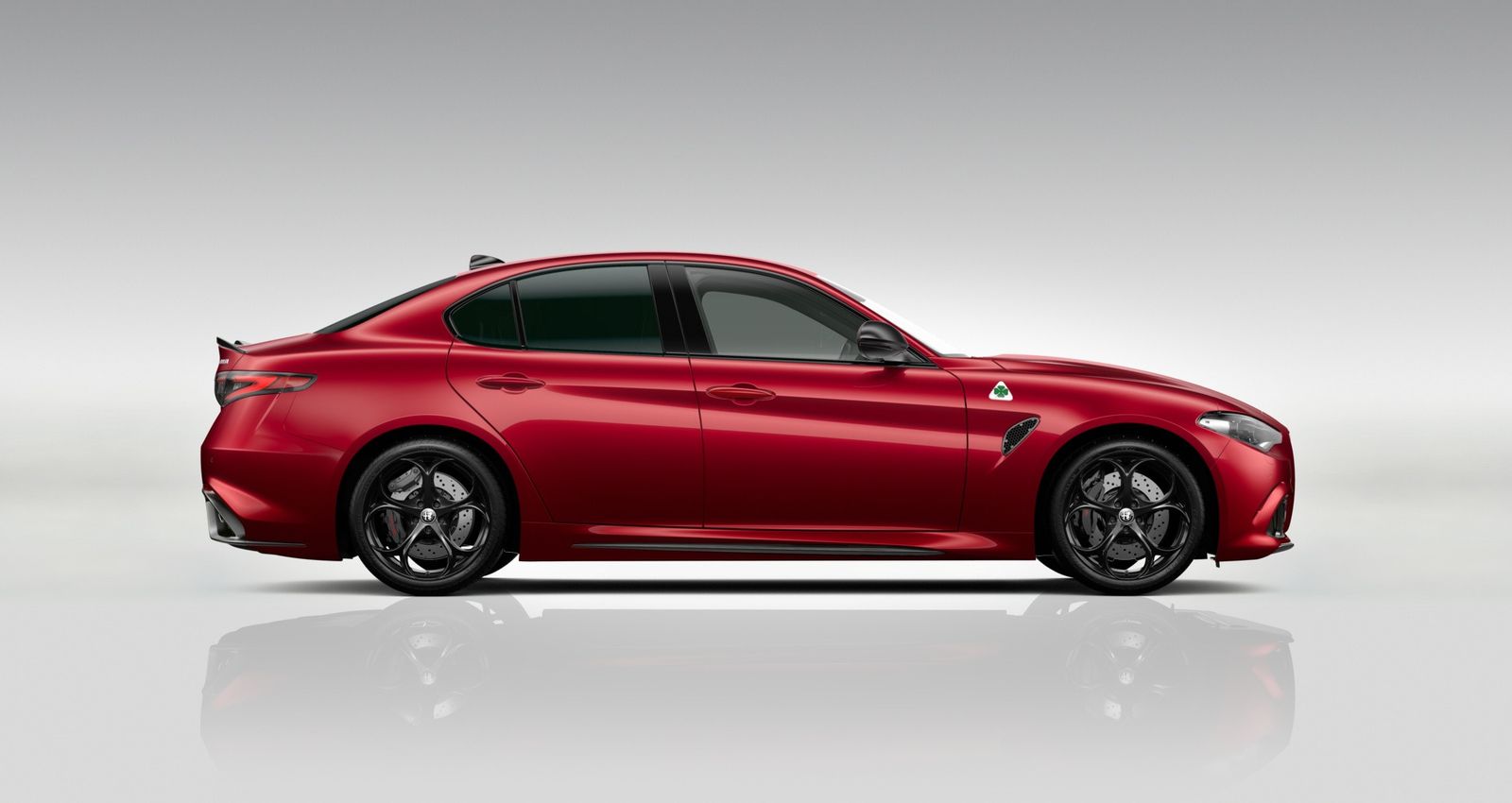 Fahrzeugabbildung Alfa Romeo Giulia QV 2.9 V6 Bi-Turbo (520PS)| H&K