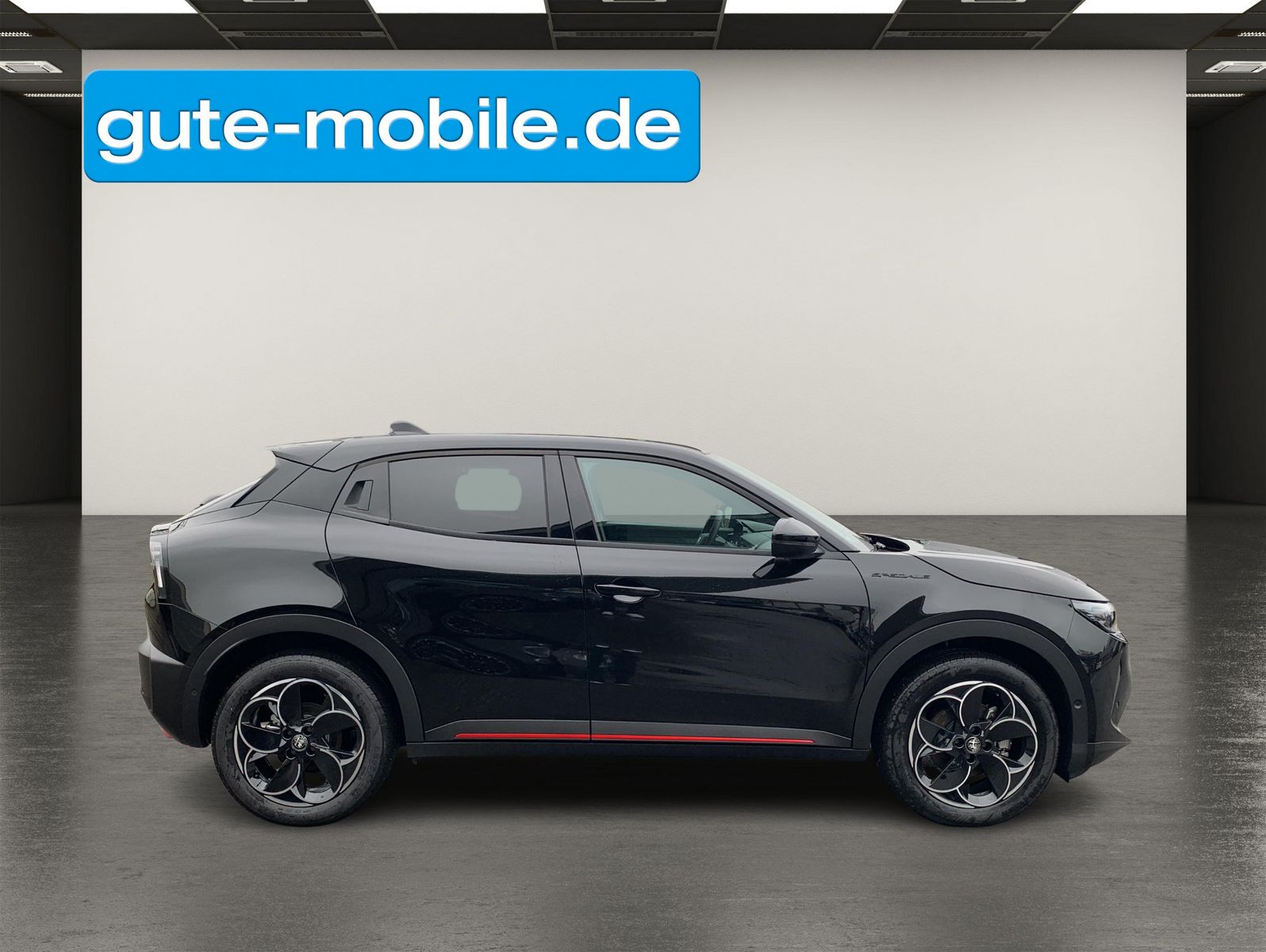 Fahrzeugabbildung Alfa Romeo Junior Elettrica Speciale 115kW|Tech-Paket|