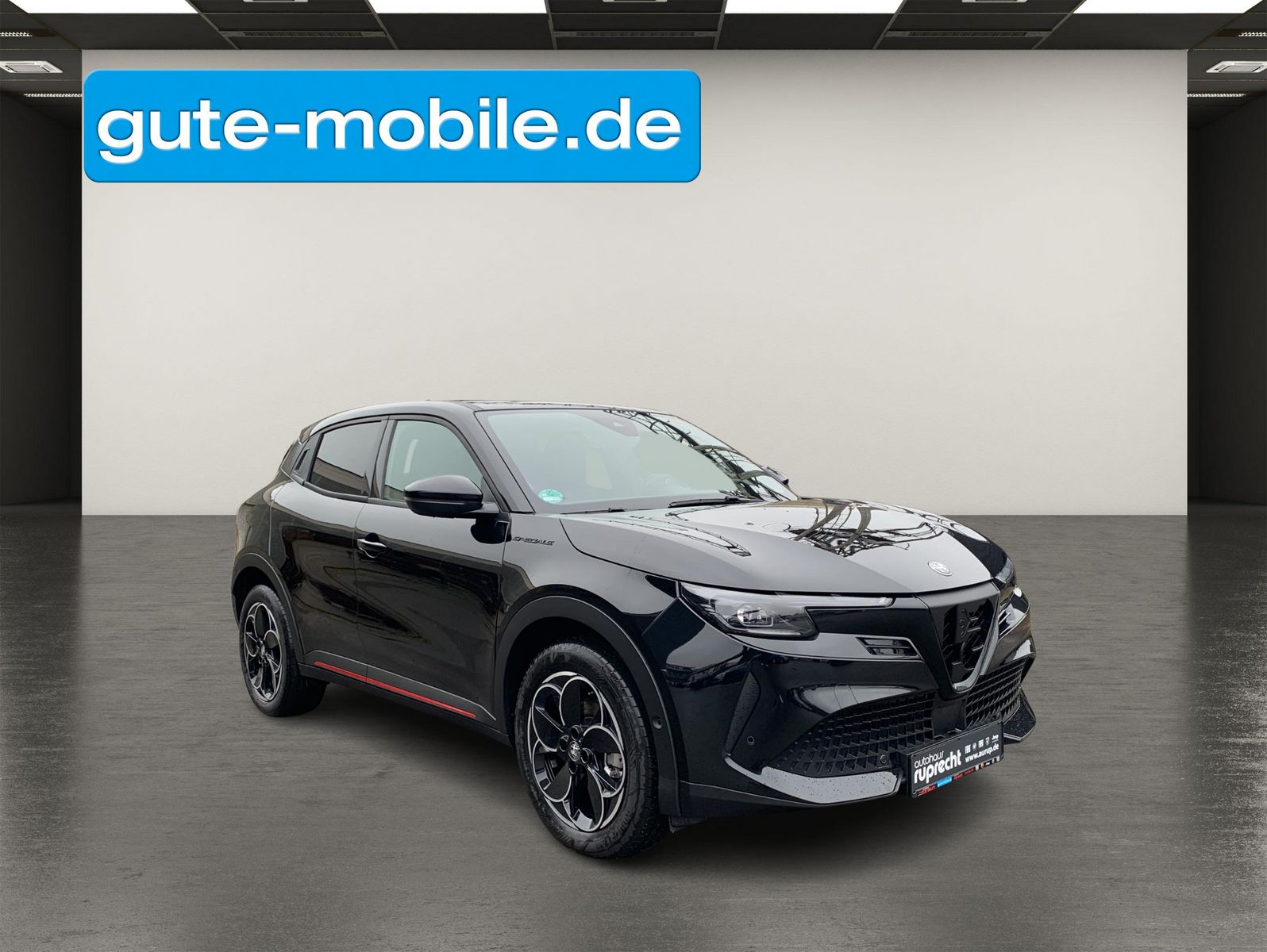 Fahrzeugabbildung Alfa Romeo Junior Elettrica Speciale 115kW|Tech-Paket|