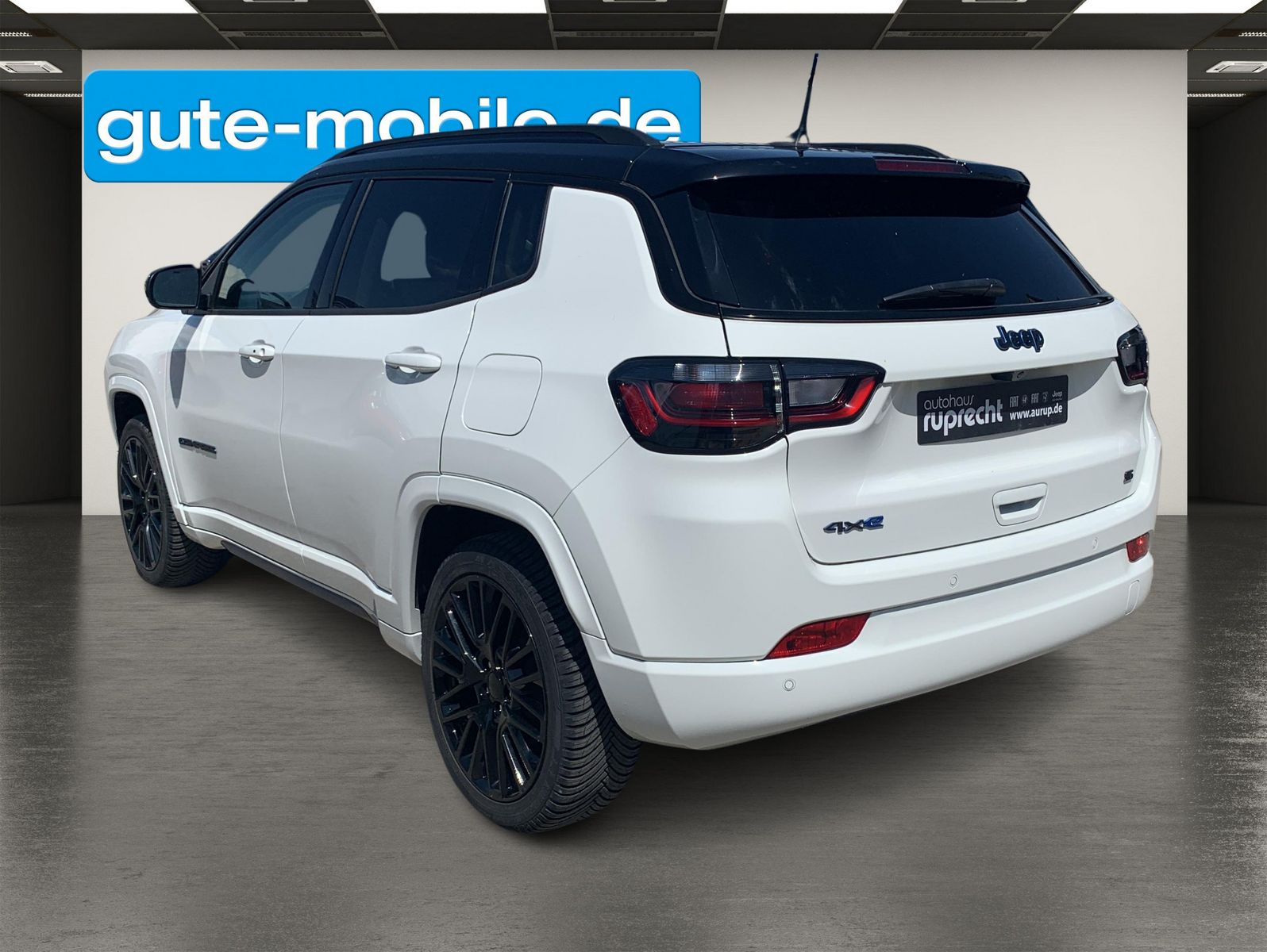 Fahrzeugabbildung Jeep Compass S Plug-In Hybrid 4WD