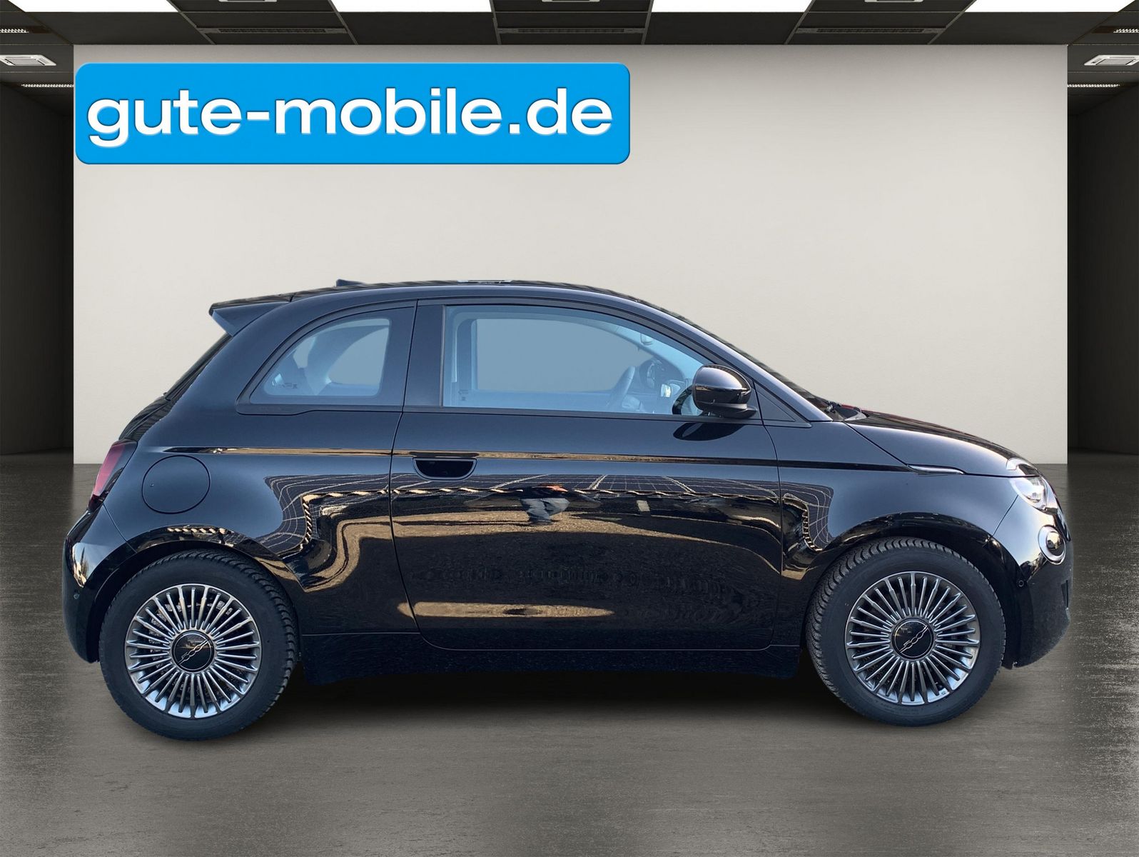 Fahrzeugabbildung Fiat 500e Icon 42kWh |CarPlay| LED|TOTWINKEL| PDC|SHZ