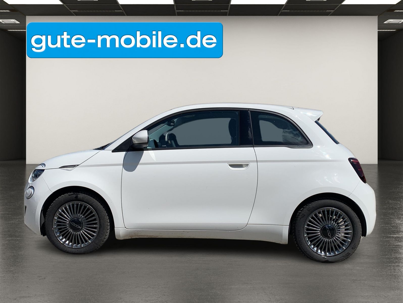 Fahrzeugabbildung Fiat 500e Icon 42kWh| CarPlay| LED| DAB| KAMERA