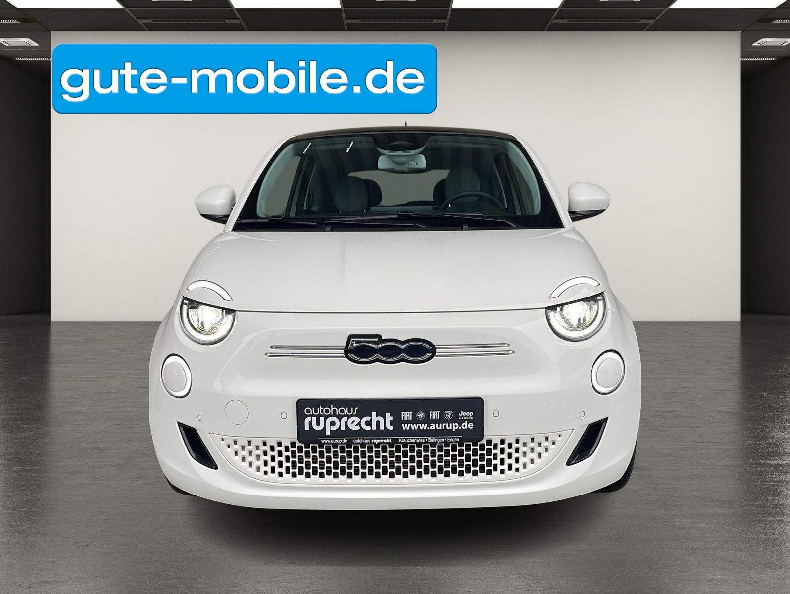 Fahrzeugabbildung Fiat 500e 42kWh| Icon| Panoramadach| PDC|TOTWINKEL