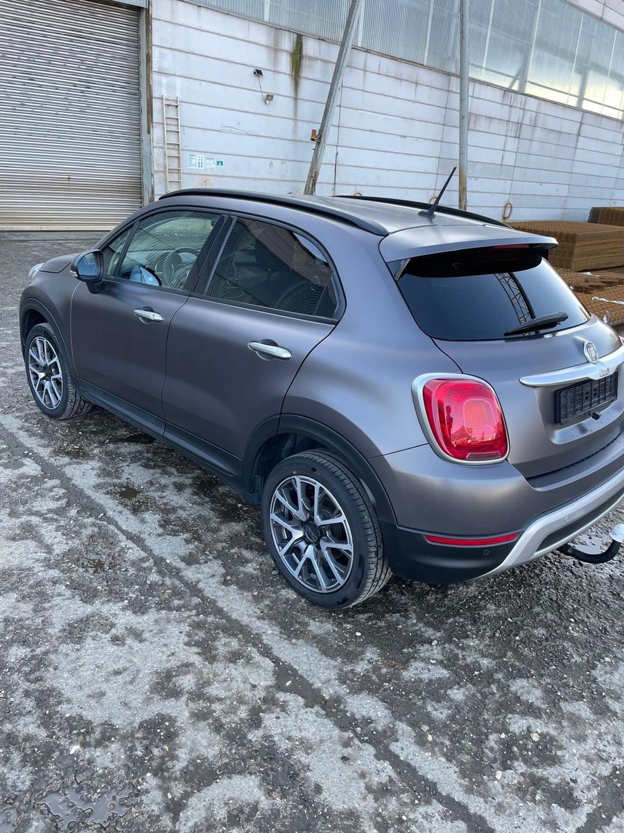 Fahrzeugabbildung Fiat 500X Cross Plus| Keyless GO| MATT-LACK