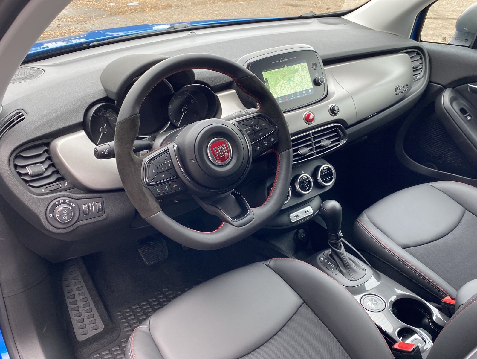 Fahrzeugabbildung Fiat 500X 1.5 GSE DCT Hybrid LED|NAVI|CARPLAY|