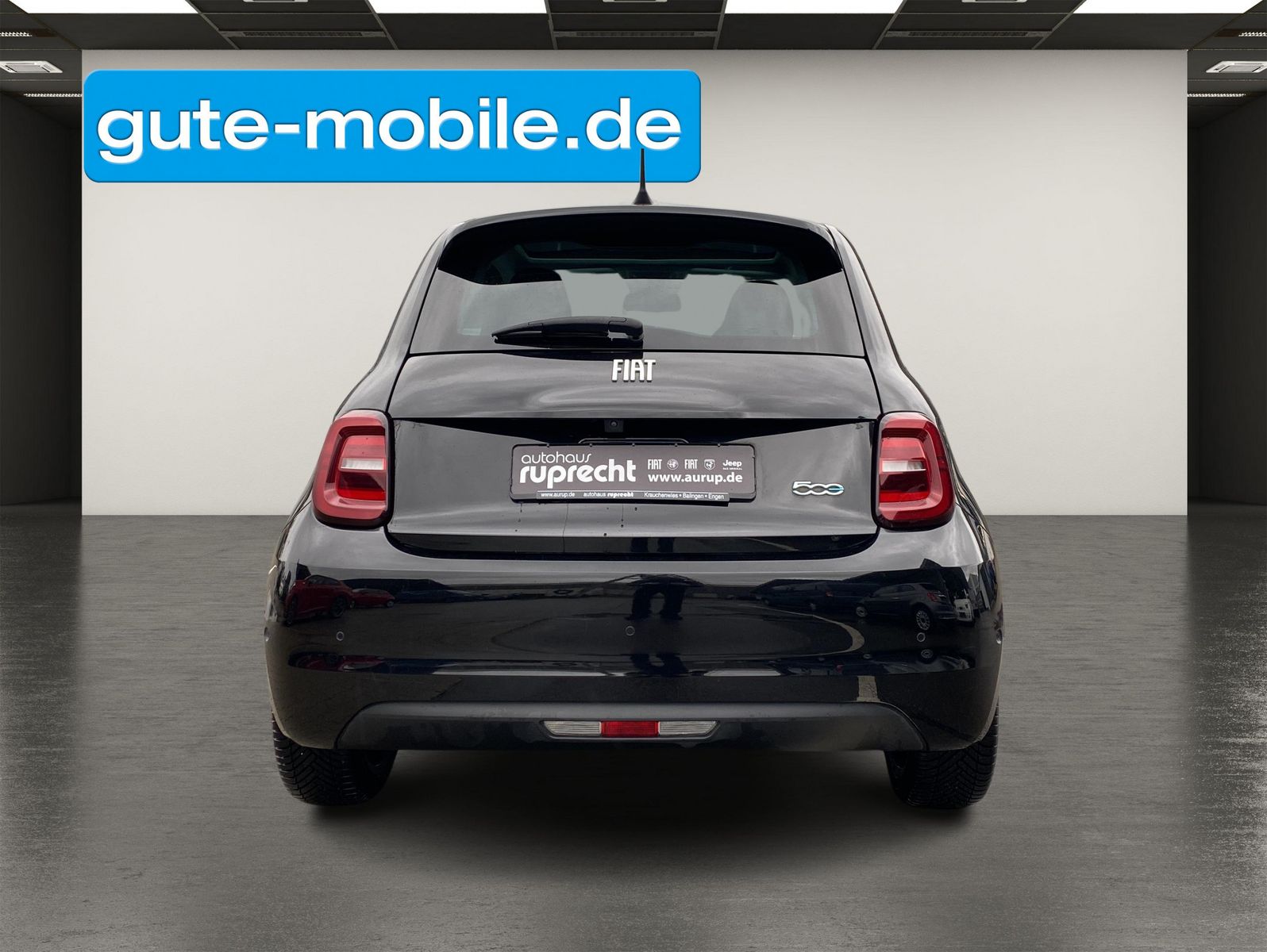 Fahrzeugabbildung Fiat 500e 42 kWh| Icon| LED | DAB| 17-Zoll |Panorama