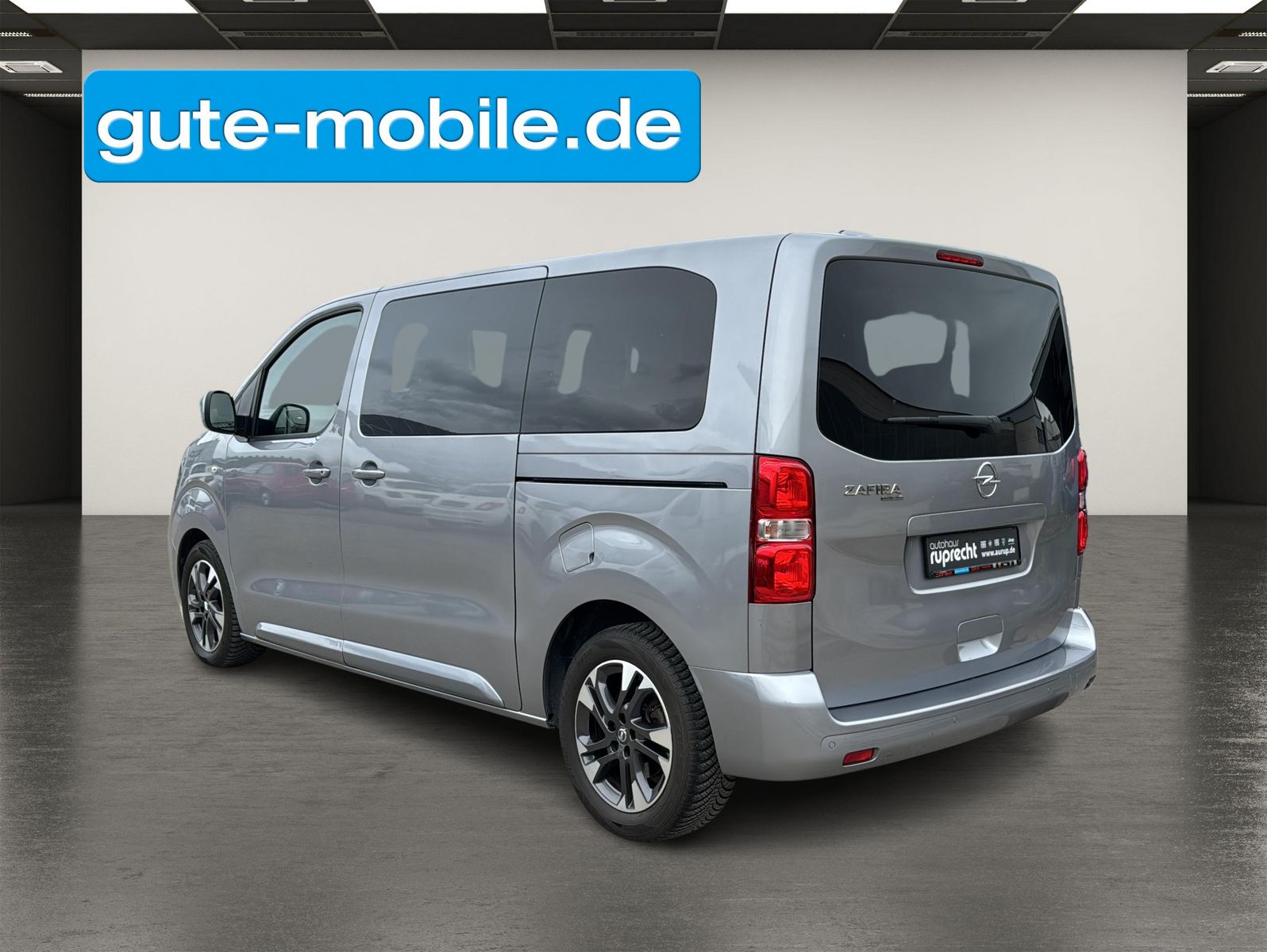 Fahrzeugabbildung Opel Zafira Life 2.0 Diesel Edition M Autom. 8-Sitzer