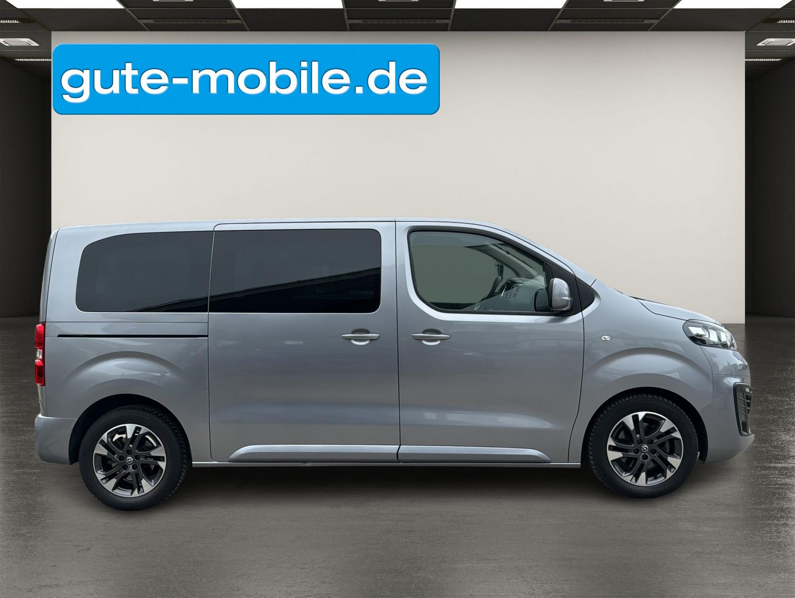 Fahrzeugabbildung Opel Zafira Life 2.0 Diesel Edition M Autom. 8-Sitzer