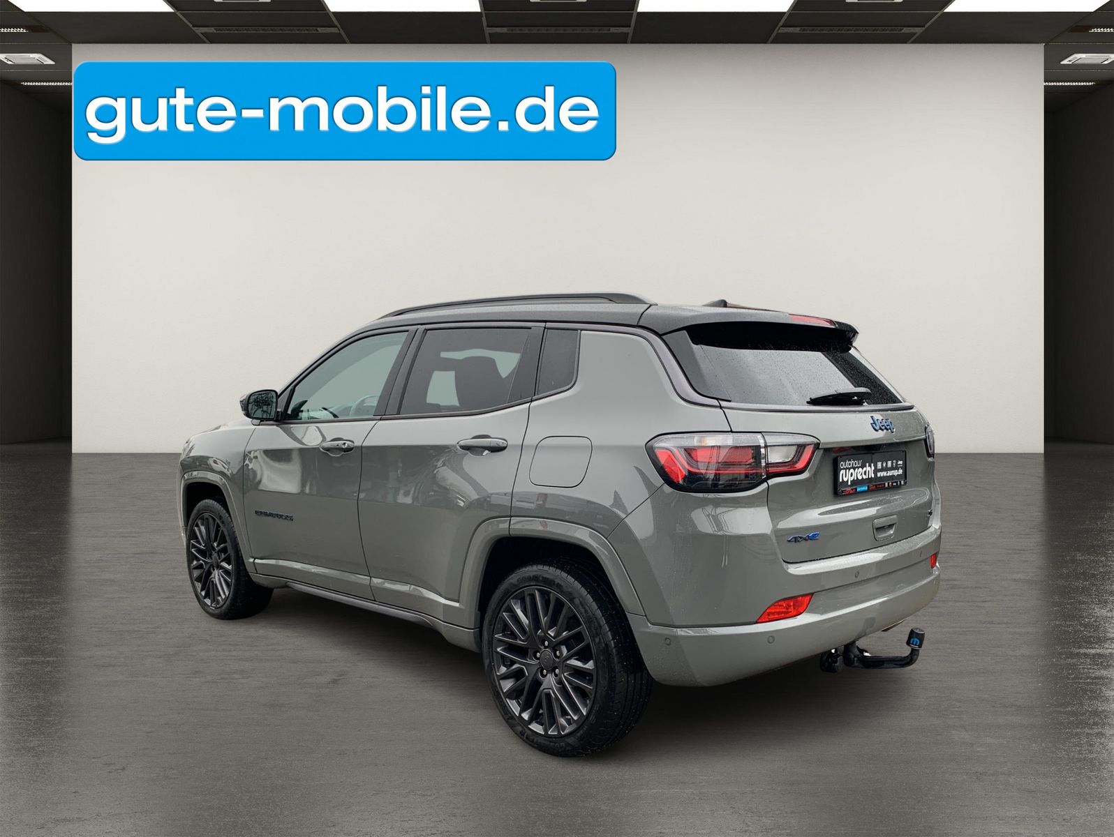 Fahrzeugabbildung Jeep Compass S Plug-In Hybrid 4WD | AHK| PANO