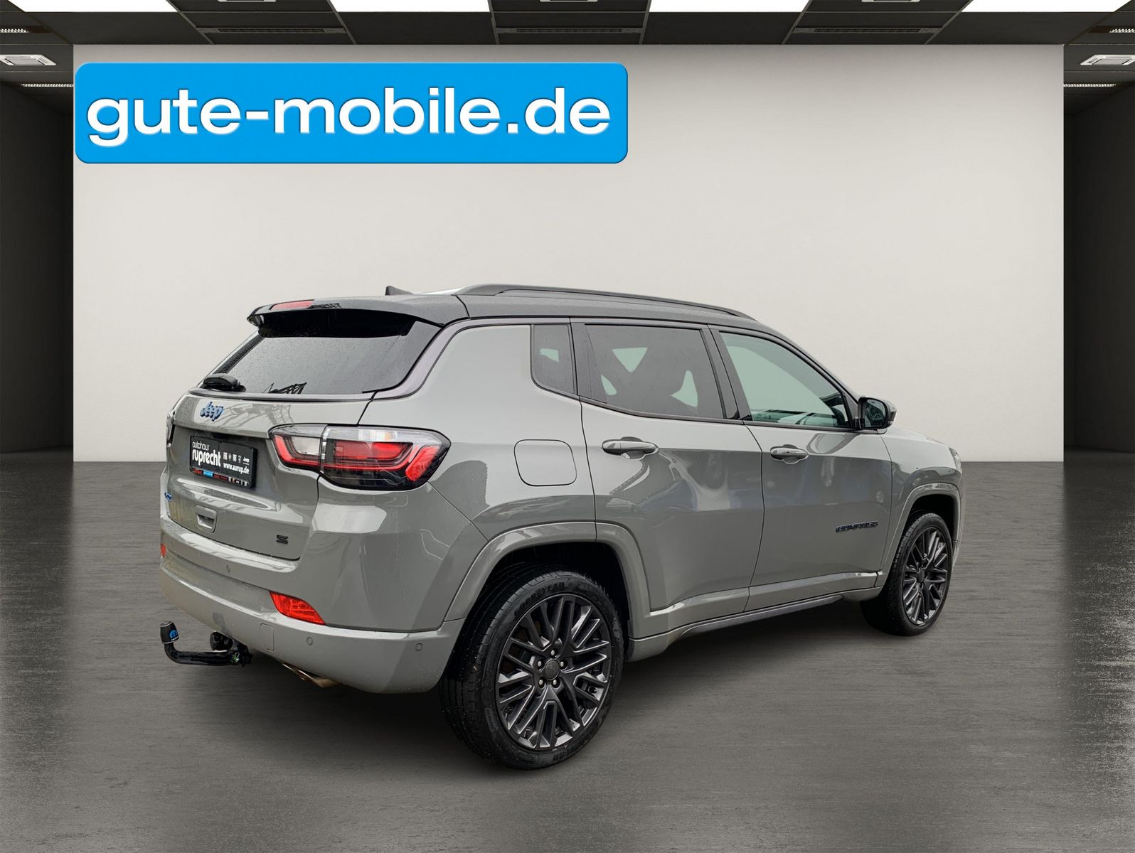 Fahrzeugabbildung Jeep Compass S Plug-In Hybrid 4WD | AHK| PANO